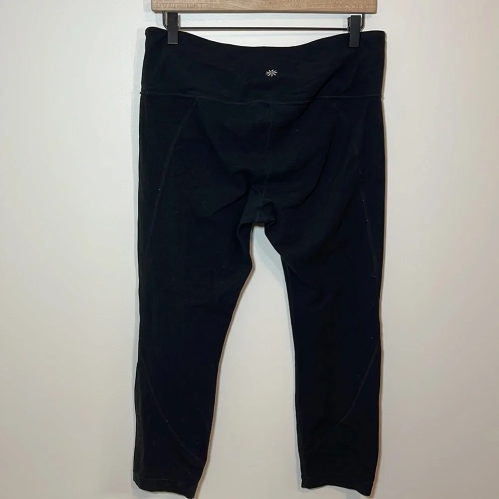 Athleta Black Capri Leggings